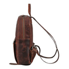 Lederrucksack Klein Cognac in der seitlichen Darstellung